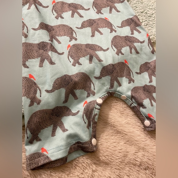 NWOT Baby Elephant and Bird Patterned Onesie - Picture 3 of 4
